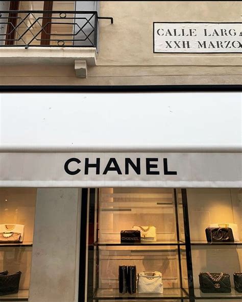 venedig chanel store|Chanel stores in usa.